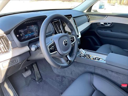 New 2026 Volvo XC90 T8 Plus w/ Protection Package AWD/4WD image 8