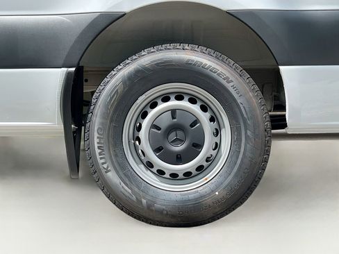 New 2025 Mercedes-Benz Sprinter 2500 image 25