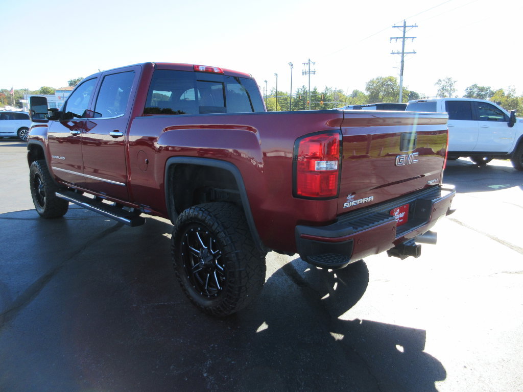 Used 2019 GMC Sierra 3500 Denali w/ Duramax Plus Package AWD/4WD image 8