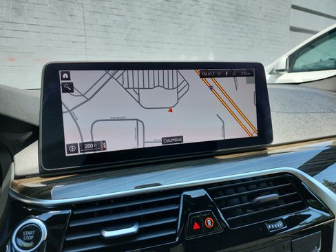 Used 2021 BMW 530i w/ Premium Package RWD image 20