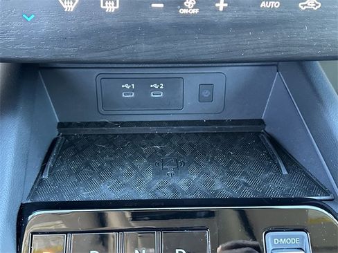 Used 2025 Nissan Murano SV image 8