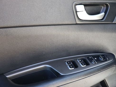 Used 2020 Kia Optima LX image 36