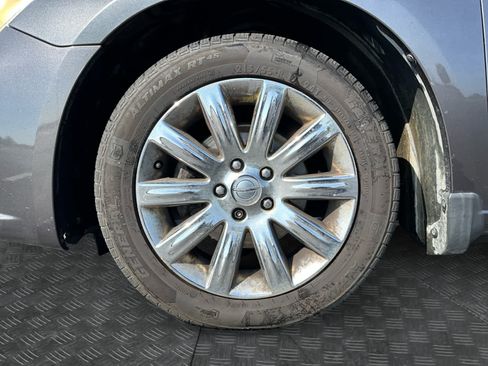 Used 2014 Chrysler 200 Limited FWD image 14
