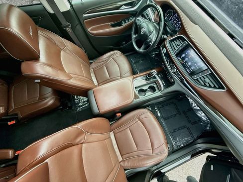 Used 2021 Buick Enclave Avenir w/ Avenir Technology Package AWD/4WD image 23