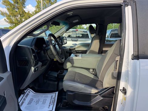 Used 2016 Ford F150 XL w/ Equipment Group 101A Mid AWD/4WD image 7
