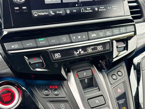 Certified 2026 Honda Odyssey Elite image 16