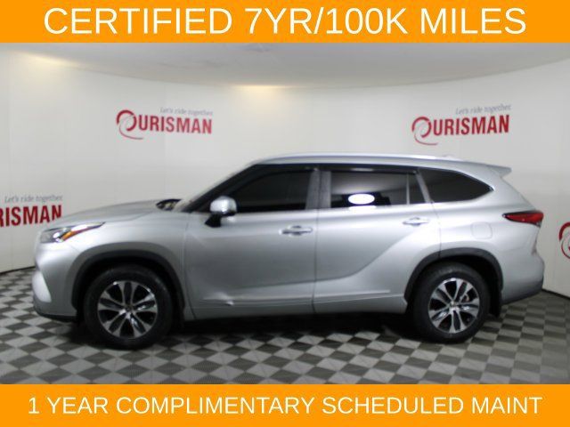 Used 2023 Toyota Highlander XLE AWD/4WD image 5