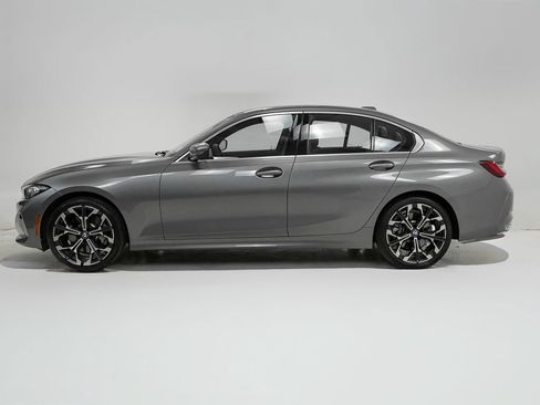 Used 2025 BMW 330i xDrive Sedan w/ M Sport Package AWD/4WD image 6