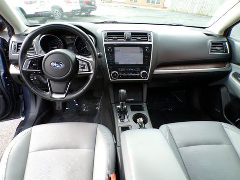 Used 2018 Subaru Outback 2.5i Limited AWD/4WD image 11