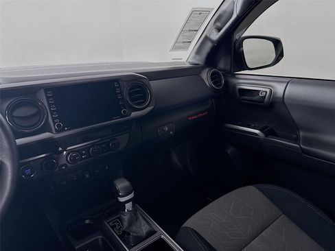 Used 2023 Toyota Tacoma TRD Off-Road w/ Technology Package image 30