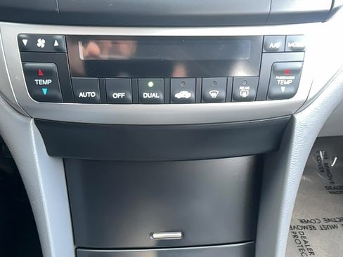 Used 2008 Acura TSX image 9