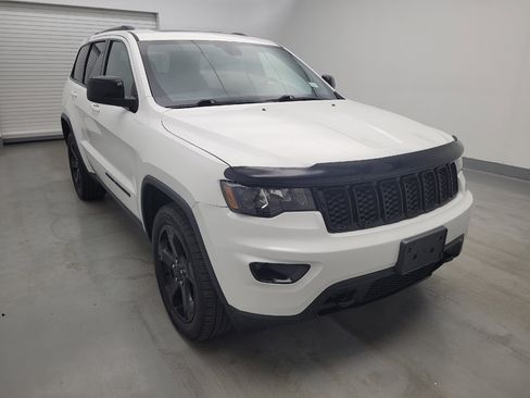 Used 2018 Jeep Grand Cherokee Laredo AWD/4WD image 13