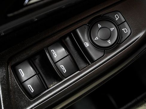 Used 2023 Chevrolet Bolt EUV LT image 43