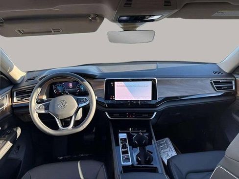 New 2026 Volkswagen Atlas SE image 5