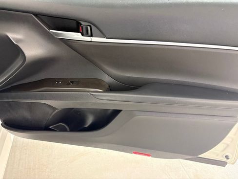 Used 2022 Toyota Camry LE w/ Carpet Mat Package (TMS) FWD image 36