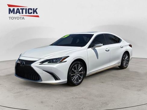 Used 2019 Lexus ES 300h w/ Premium Package FWD image 3