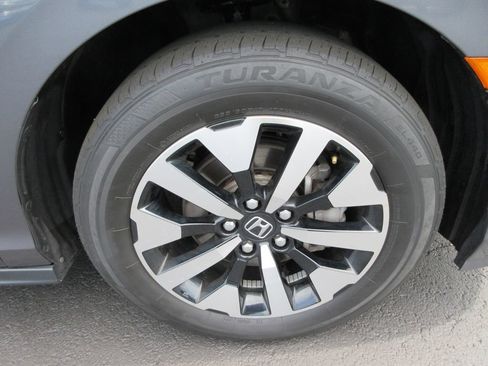 Used 2025 Honda Odyssey EX-L image 9