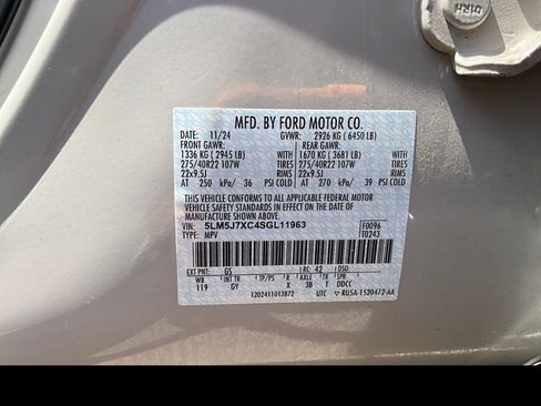 Used 2025 Lincoln Aviator Reserve w/ Equipment Group 201A AWD/4WD image 19