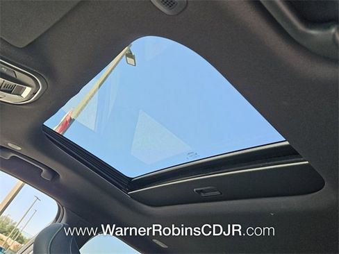 New 2025 Jeep Grand Cherokee L Laredo image 20