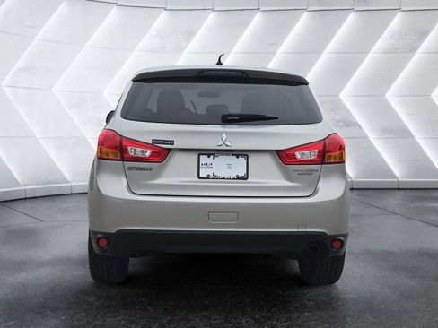 Used 2015 Mitsubishi Outlander Sport ES image 4