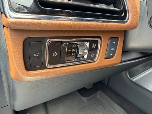 Certified 2023 Lincoln Navigator Reserve AWD/4WD image 24