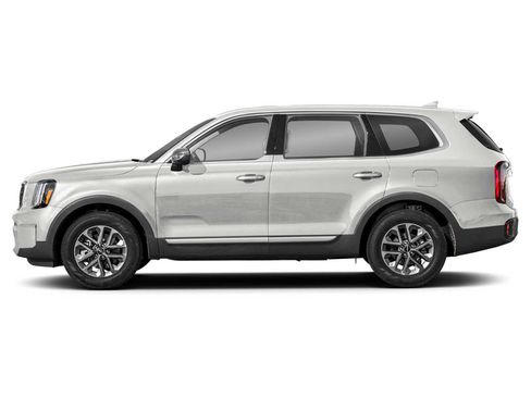 Used 2024 Kia Telluride LX FWD image 3