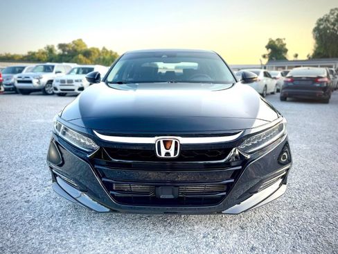 Used 2018 Honda Accord Touring image 6