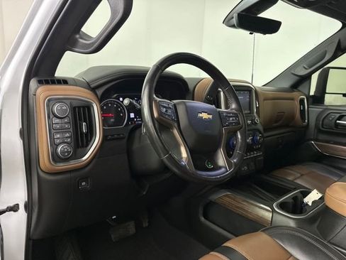 Used 2020 Chevrolet Silverado 3500 High Country w/ LPO, Dark Essentials Package image 32