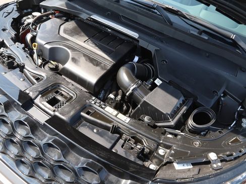 Used 2024 Land Rover Discovery Sport S image 23