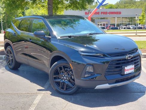 Used 2020 Chevrolet Blazer LT w/ LPO, Black Grille Bar Package FWD image 2