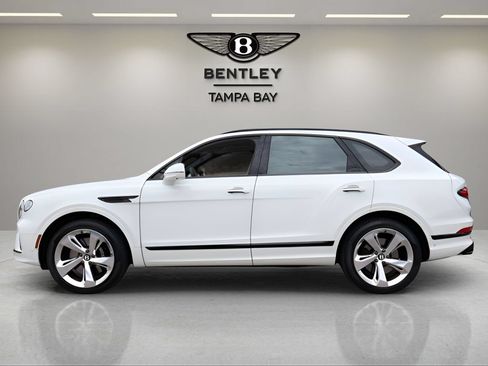 Used 2024 Bentley Bentayga AWD/4WD image 5