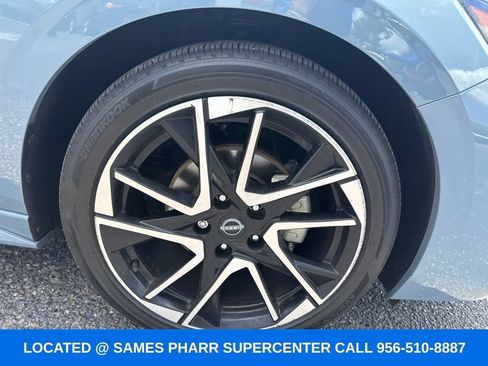 Used 2024 Nissan Sentra SR w/ SR Premium Package FWD image 7