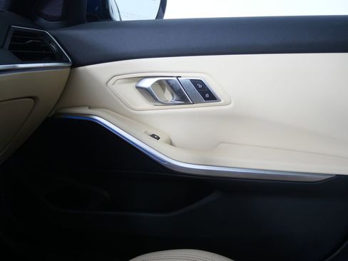 Certified 2023 BMW 330i Sedan w/ Premium Package image 27