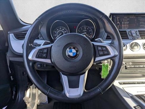 Used 2014 BMW Z4 sDrive28i image 16