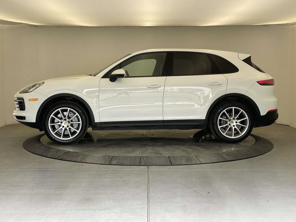 Certified 2023 Porsche Cayenne AWD/4WD image 2