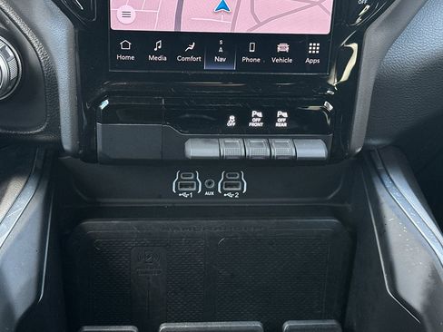 Used 2025 RAM 1500 Laramie image 20
