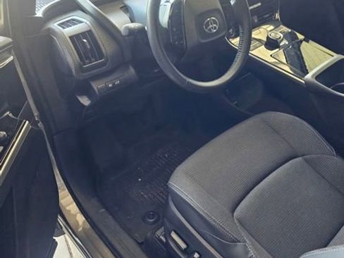 Used 2024 Toyota bZ4X XLE image 3