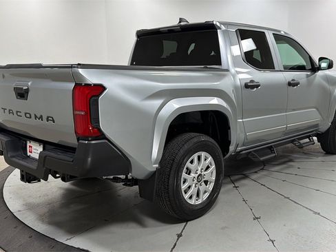 Certified 2024 Toyota Tacoma SR image 5