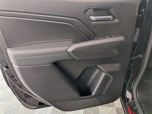 Used 2024 Chevrolet Colorado LT w/ LT Convenience Package image 25