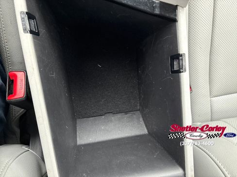 Used 2024 Hyundai Elantra Limited FWD image 17