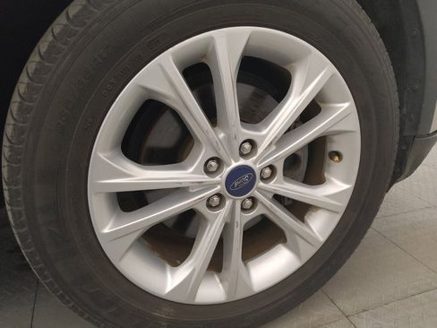 Used 2017 Ford Escape SE w/ SE Leather Comfort Package FWD image 31