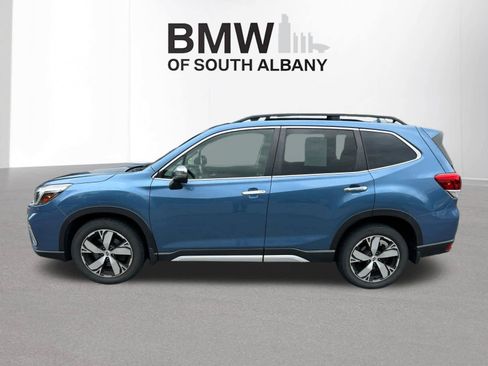 Used 2019 Subaru Forester Touring AWD/4WD image 2