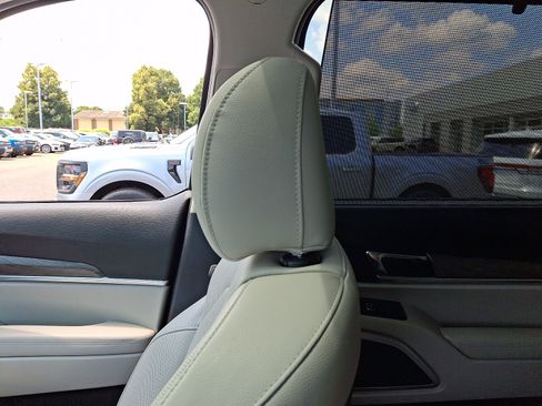 Used 2021 Kia Telluride EX AWD/4WD image 16