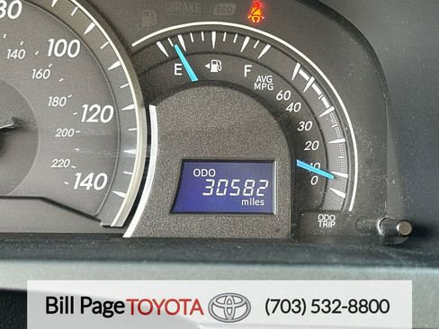 Used 2014 Toyota Camry LE image 27