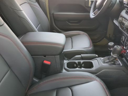 New 2025 Jeep Wrangler Rubicon w/ Steel Bumper Group image 19