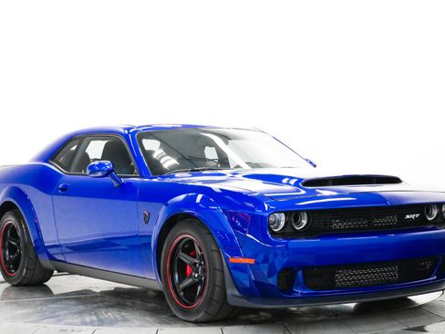 Used 2018 Dodge Challenger SRT Demon RWD image 3