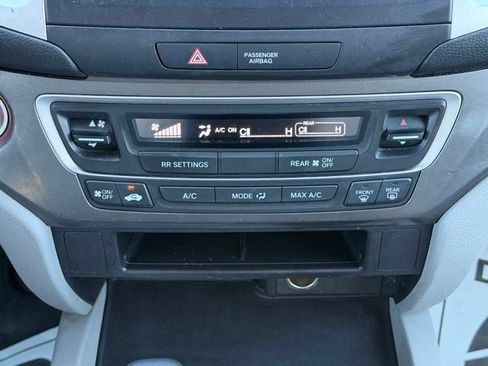 Used 2016 Honda Pilot LX image 25