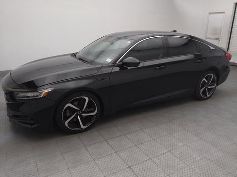 Used 2021 Honda Accord Sport image 2