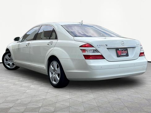 Used 2007 Mercedes-Benz S 550 4MATIC image 4