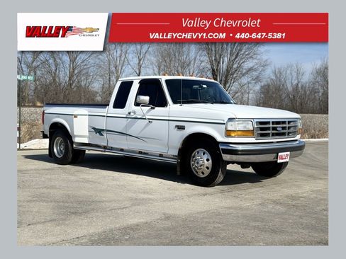 Used 1994 Ford F350 2WD SuperCab DRW image 1